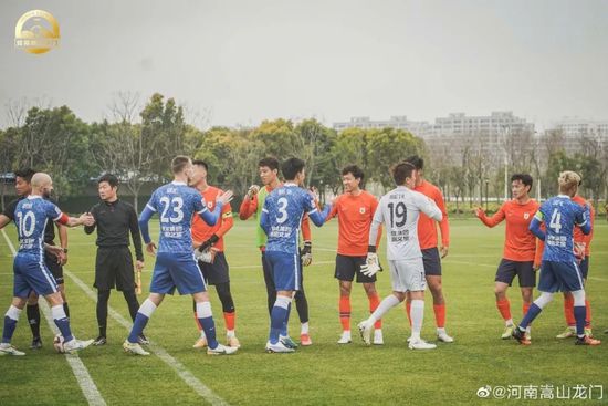 全场比赛结束，勒沃库森3-0法兰克福。